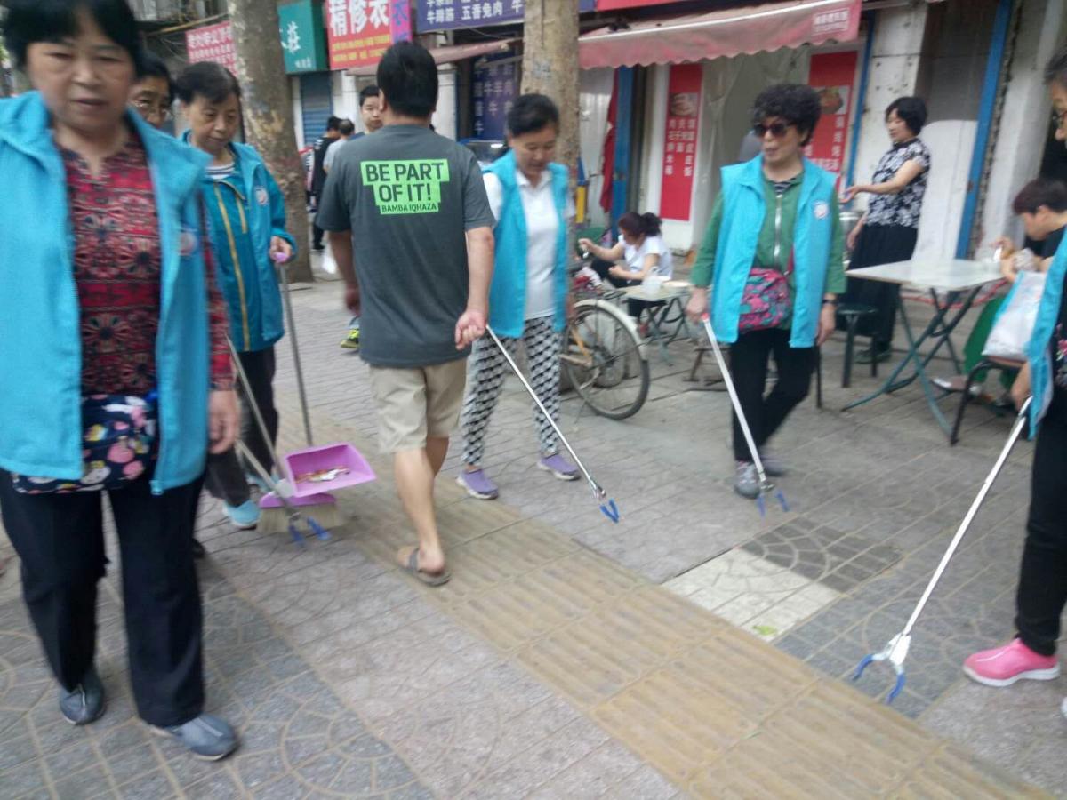 劳动一坊社区开展“路长制”活动