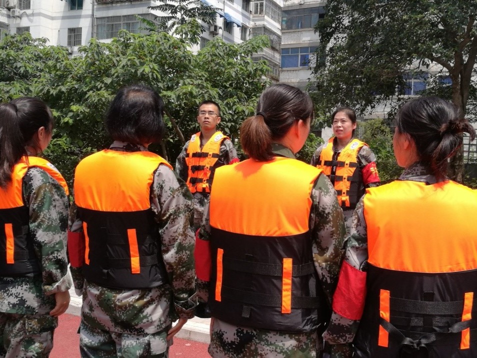 开展防汛演练，筑牢安全防线-新建路东社区防汛应急演练纪实