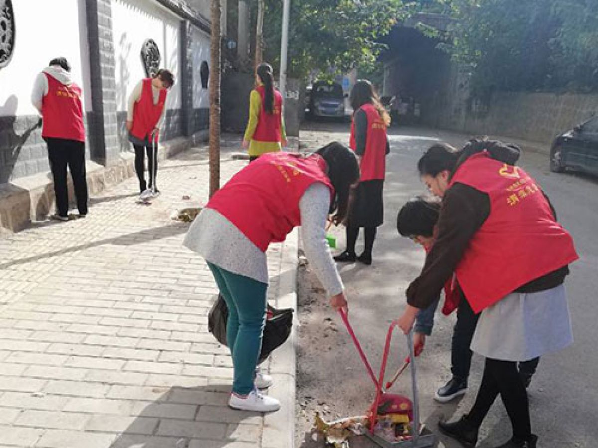 社区集中卫生整治 