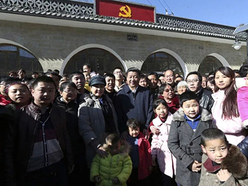 纪实文学《梁家河》---近平回来了