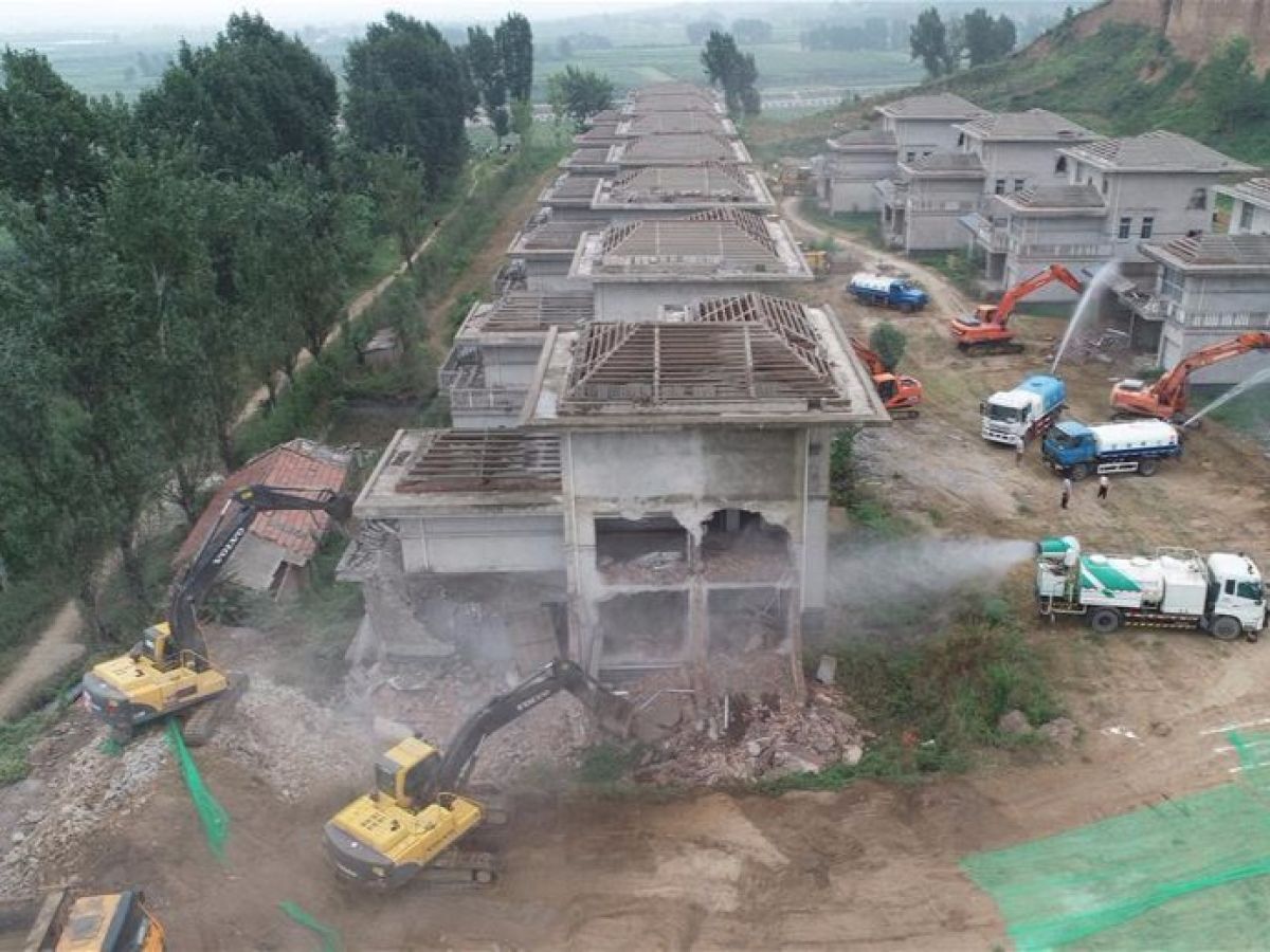 省委秦岭区域违建别墅整治专项督查组 关于公布举报电话邮箱的公告