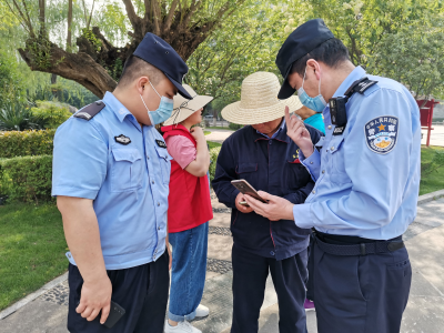 防范电诈＂防＂为先     和谐社区更和谐