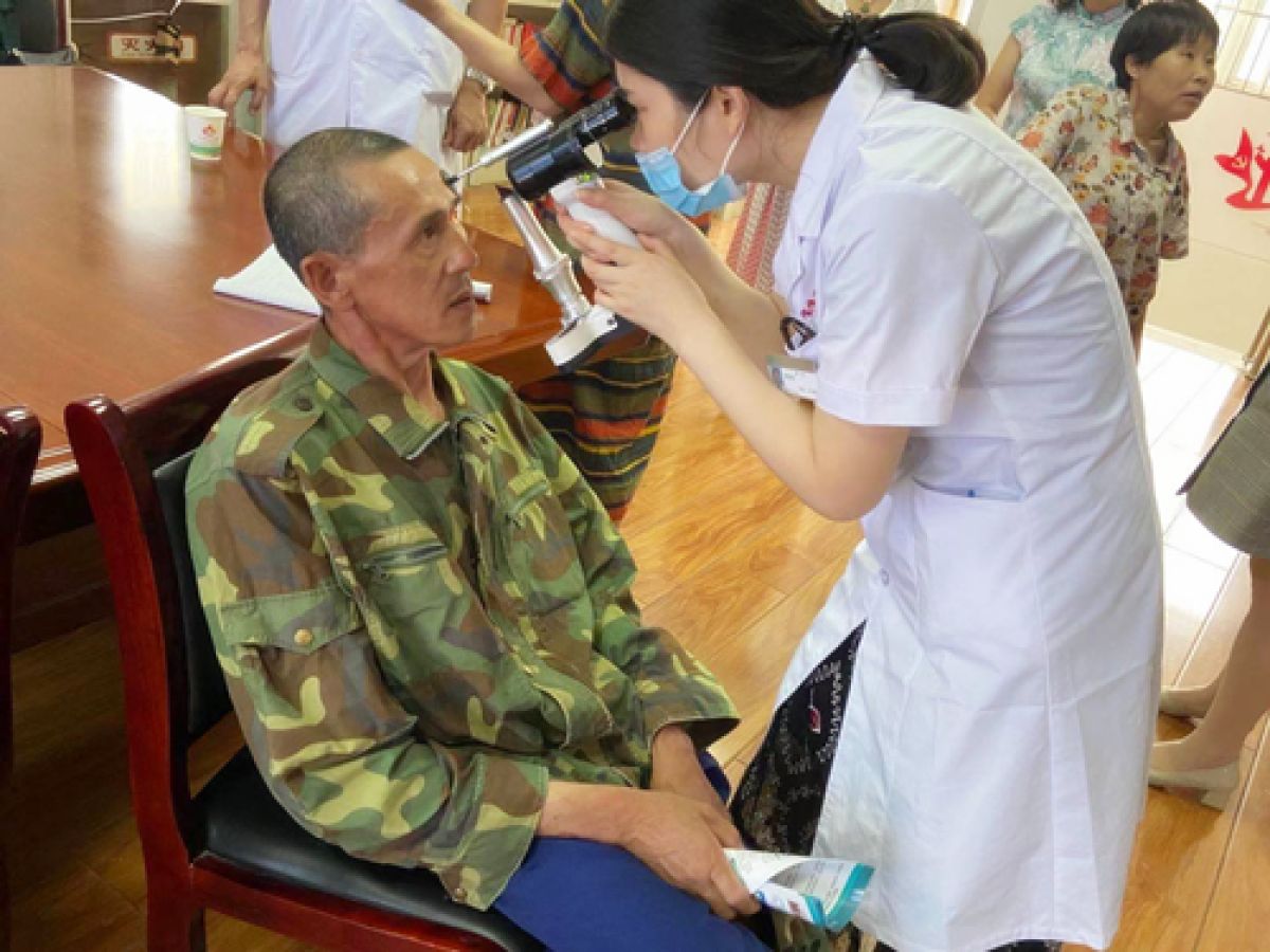 爱眼护眼始于心，科学用眼践于行