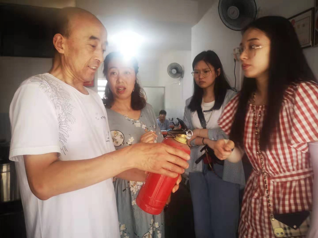 姜河社区 开展“迎七一”安全生产大检查