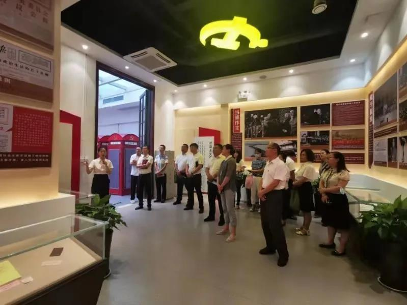 胡家庙街道党工委召开理论学习中心组集体学习（扩大）会议 深入学习贯彻习近平总书记“七一”重要讲话精神