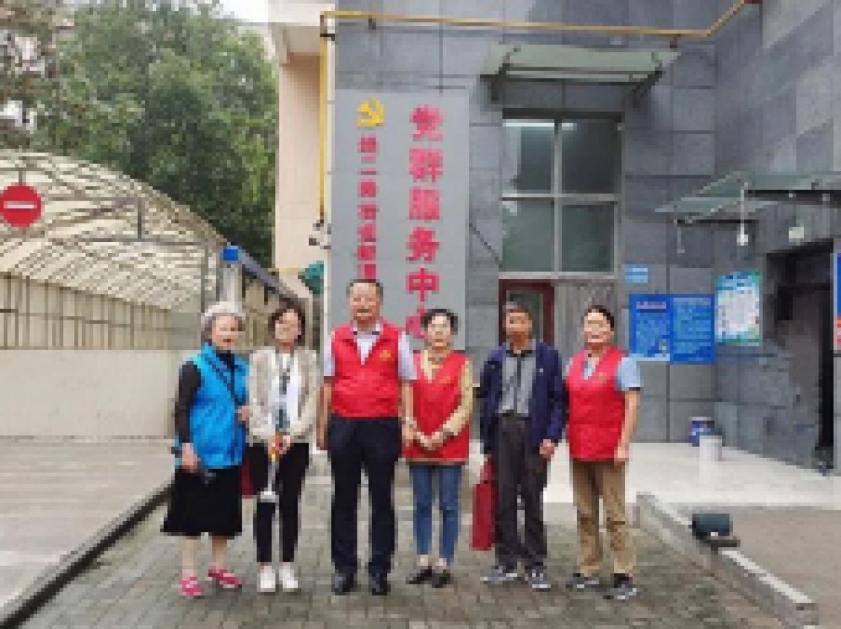 持续推进常态化创文工作 不断美化社区环境