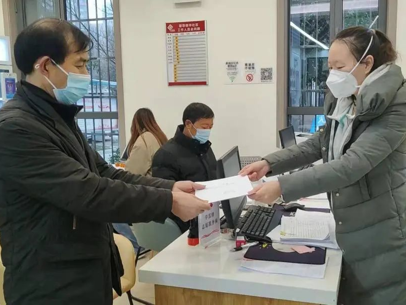 解封啦！社区里重现烟火气