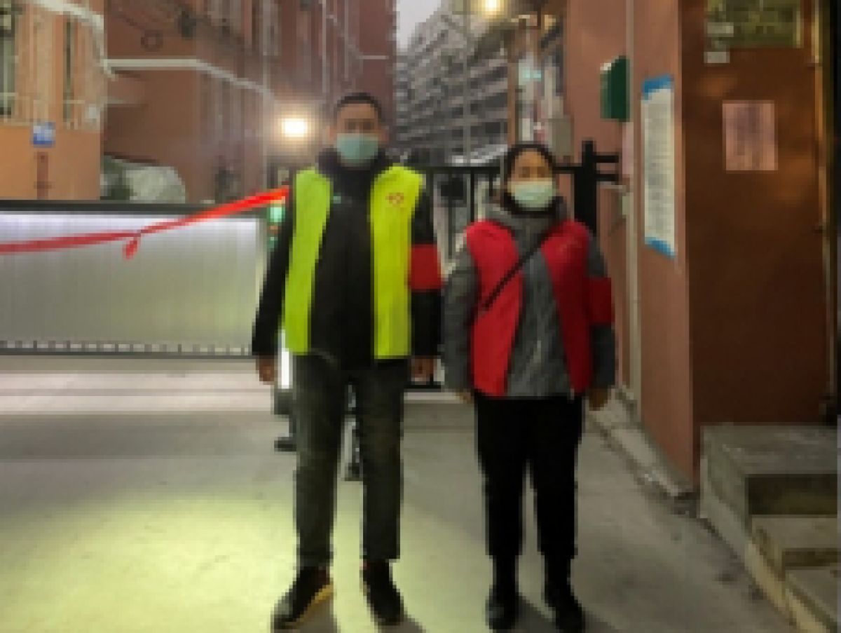 闻令而动    勇挑重担