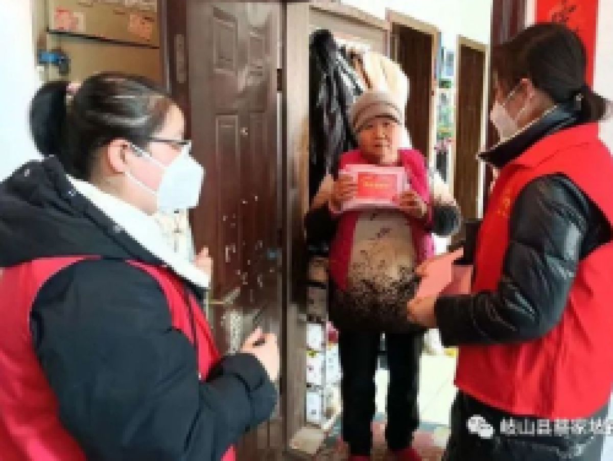 小小“防疫健康包”   护航群众健康安全