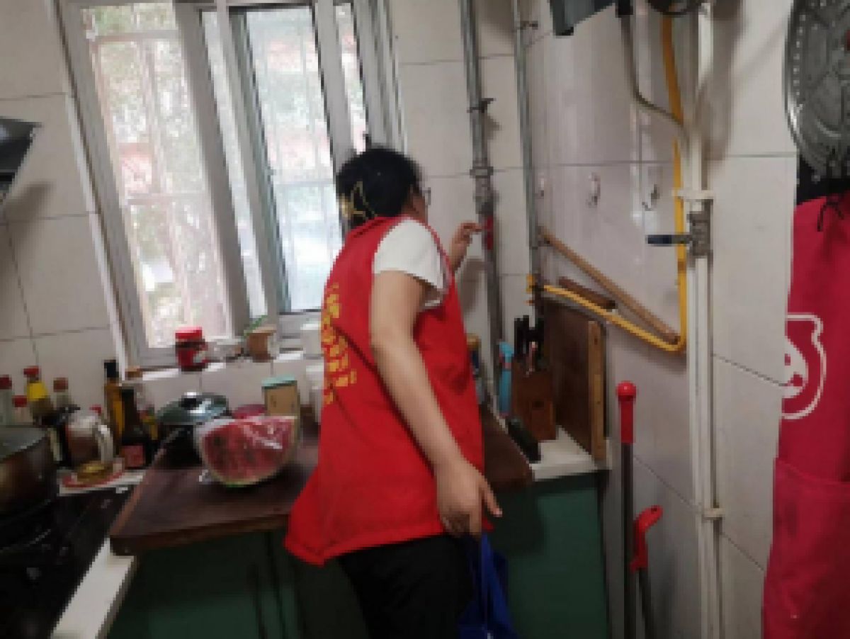 常检查 保安全  多宣传 提意识