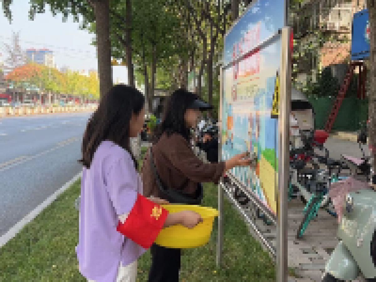 【美丽型社区】社区吹哨 党员报到 助力创文我先行