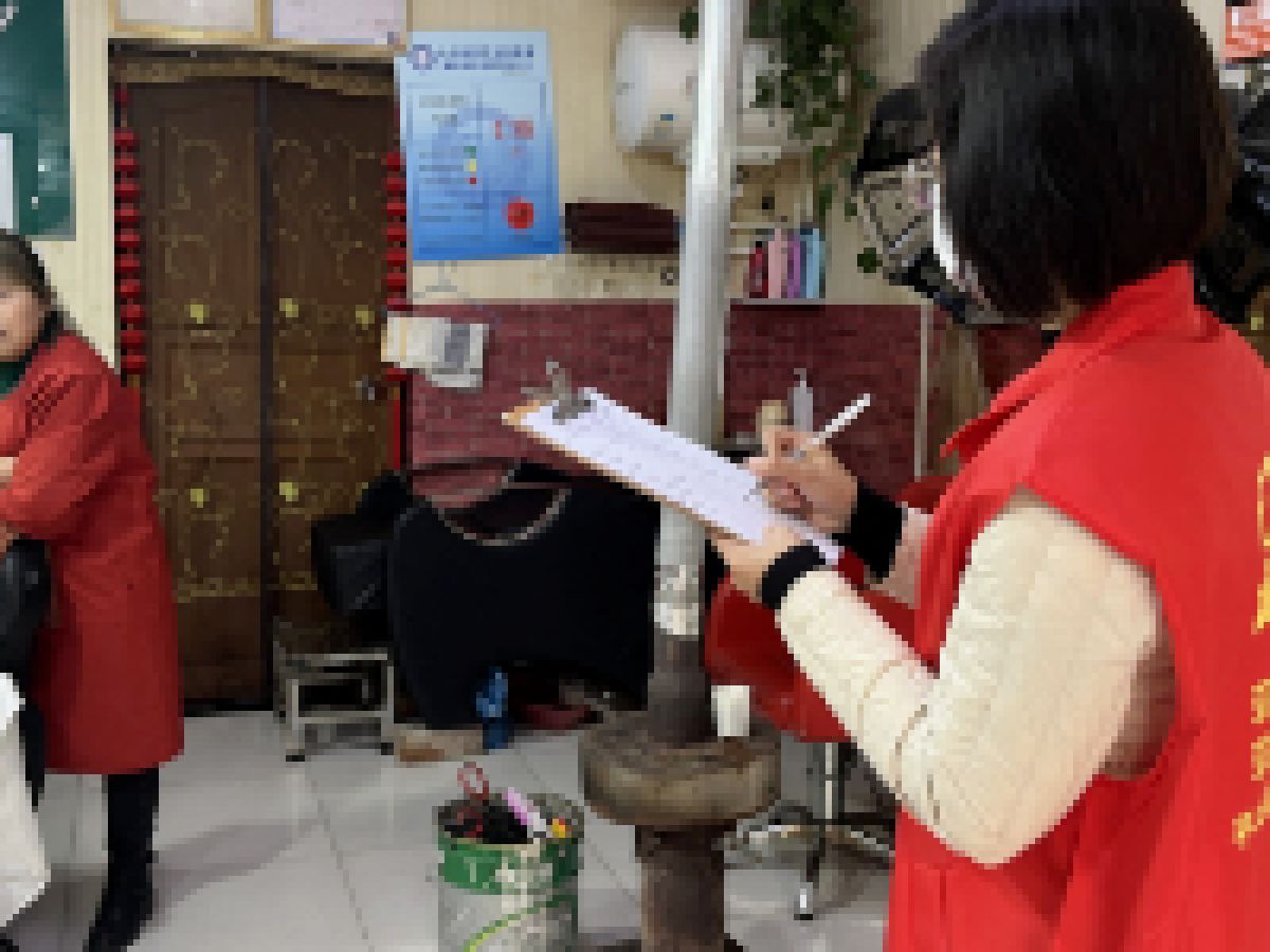 【平安型社区】安全大走访 让居民温暖过冬