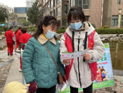 参与垃圾分类 呵护绿色家园