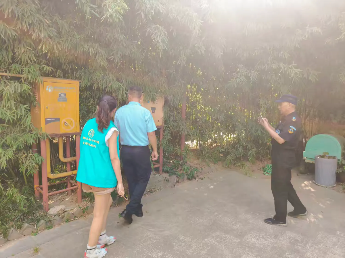 【保安全，护团圆】高山流水社区开展中秋节前消防检查