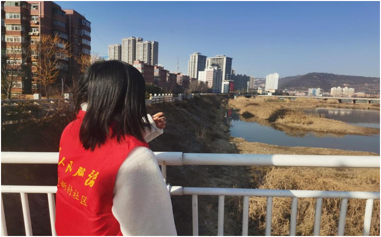 【美丽型社区】 常态化巡河 守护生态底色