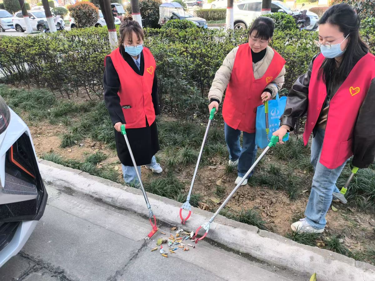 “文明宣传进社区，全域清洁焕新颜”学子路社区开展文明宣传与全域清洁行动
