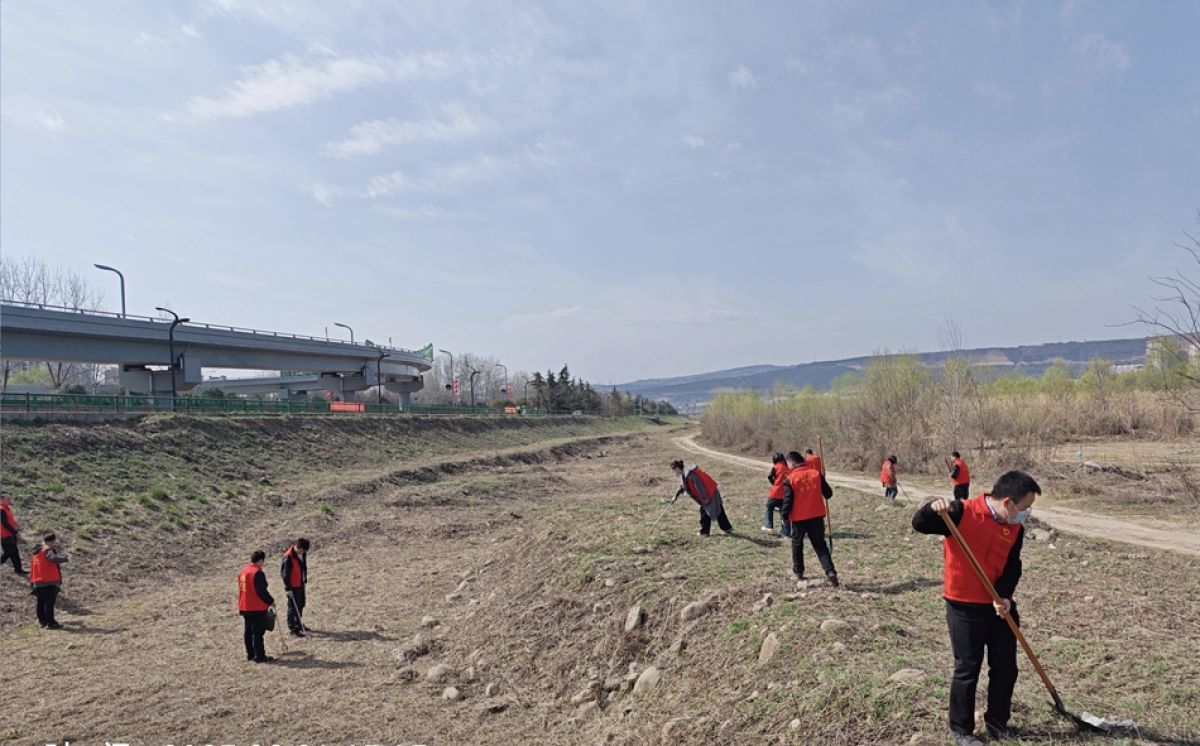 春风送暖万物新 文明实践在行动