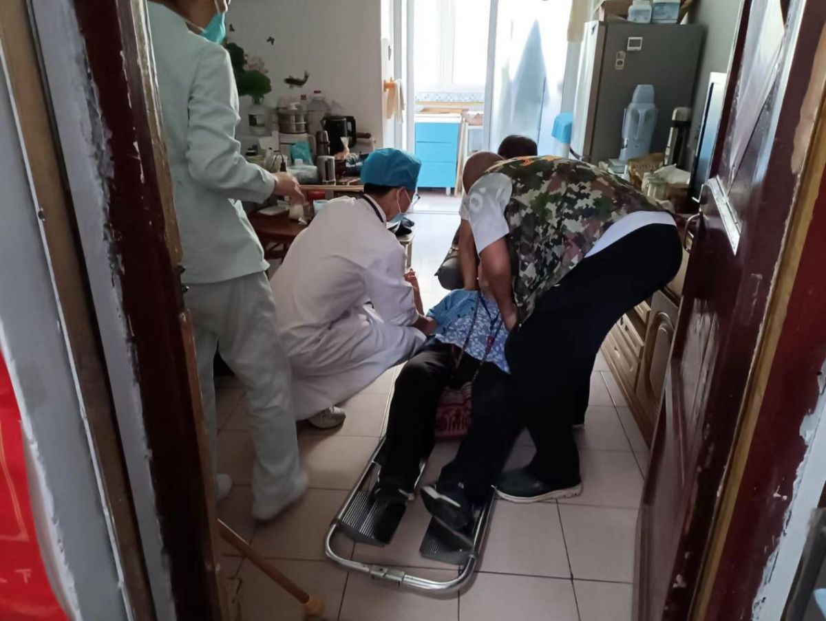 宝鸡市渭滨区宝桥社区红“桥”老兵帮帮团引领退役军人擦亮新时代“金色名片”