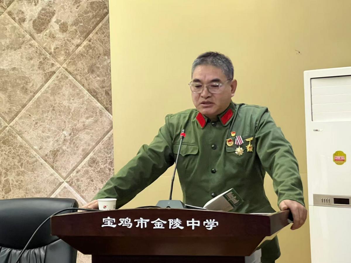 退役军人展风采 红色文化进校园