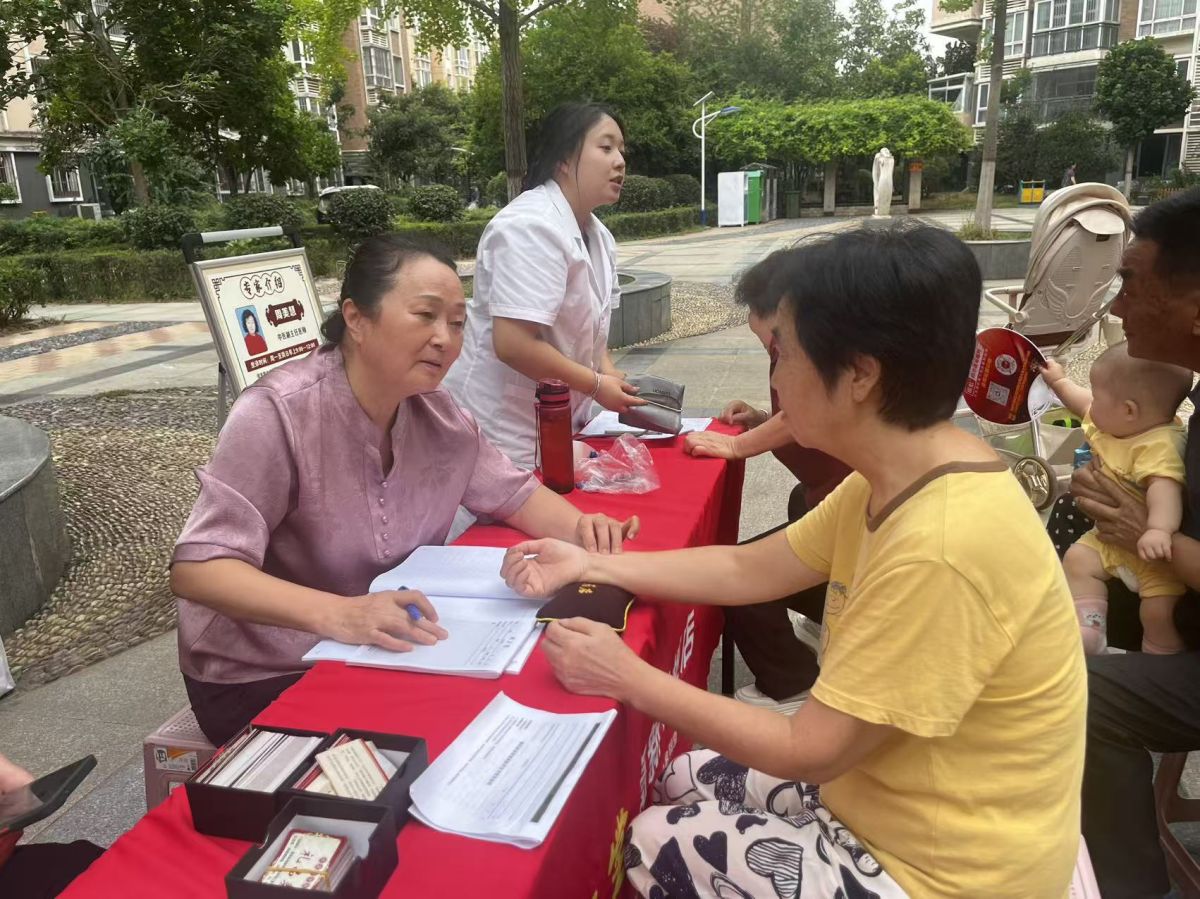 学子路社区开展“ 预防伤害致残，共创健康生活”主题活动