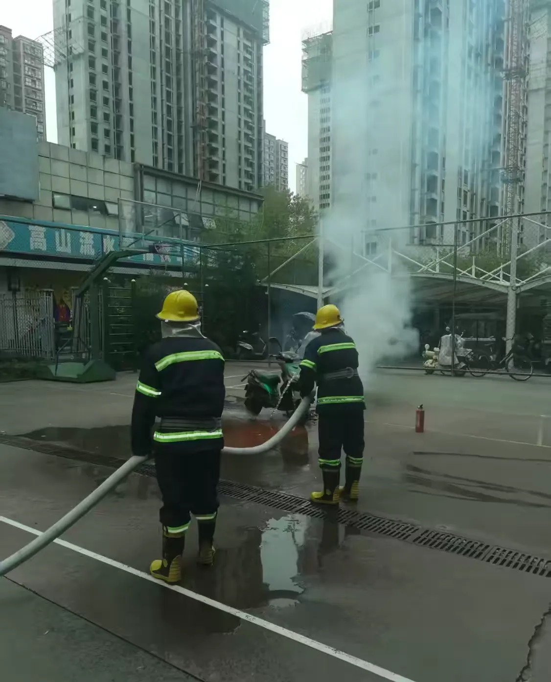 筑牢安全防线  提升应急能力                      ——高山流水社区新时代文明实践站